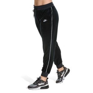 nike women's sportswear heritage plush joggers